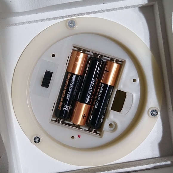 Wooden battery operated table lamp nightlight "KEEP A SONG IN YOUR HEART" DECOR - Picture 6 of 12